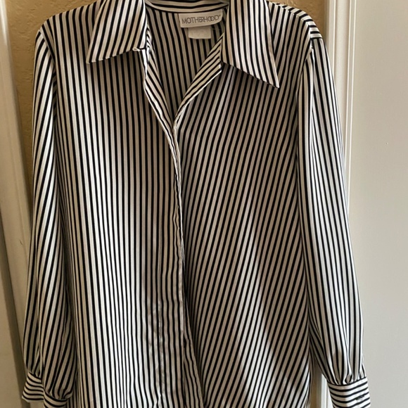 Button top - Picture 2 of 2